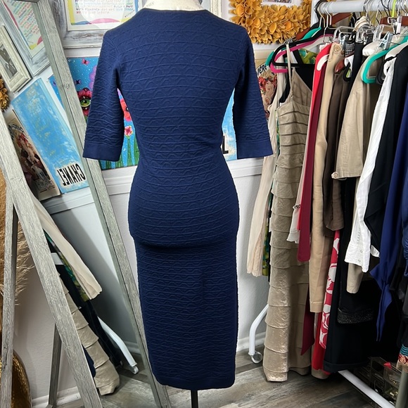 Ingrid & Isabel navy sweater midi dress Sz.S/M 1/2 sleeve stretch blue knit - Picture 7 of 16